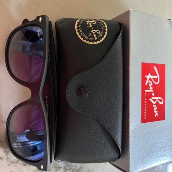 Ray-Ban - Picture 2 of 4